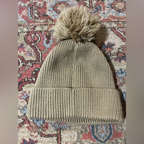 GAP x Disney Kids Mickey Bundle Sweatpants Size 6-7 + Winter Beanie Grogu Size L - Picture 8 of 10